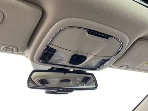 Used 2018 Jeep Cherokee Limited image 37
