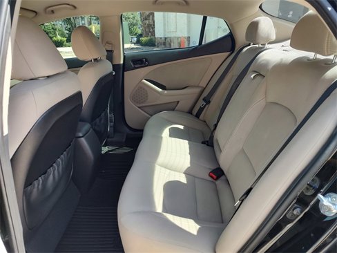 Used 2015 Kia Optima LX image 29