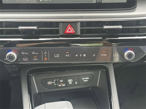 New 2025 Kia K5 GT-Line image 17