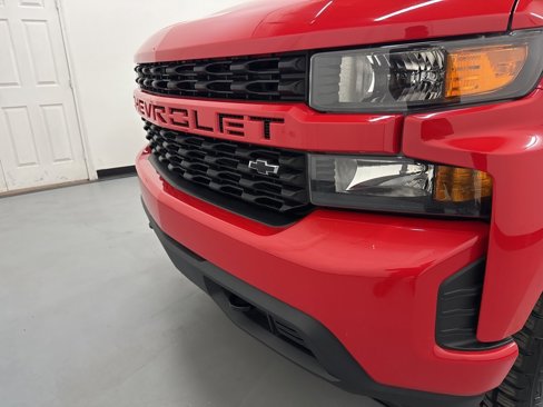 Used 2020 Chevrolet Silverado 1500 Custom w/ Custom Value Package image 24