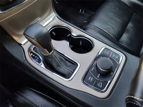 Used 2017 Jeep Grand Cherokee Overland image 23