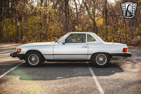 Used 1985 Mercedes-Benz 380 SL image 3