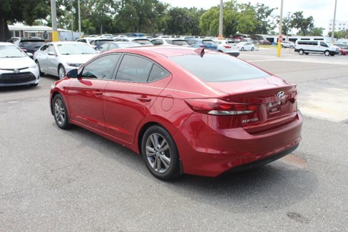 Used 2017 Hyundai Elantra SE image 5