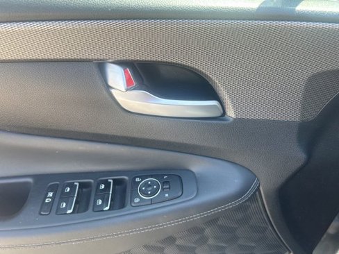 Used 2020 Hyundai Santa Fe SEL image 9