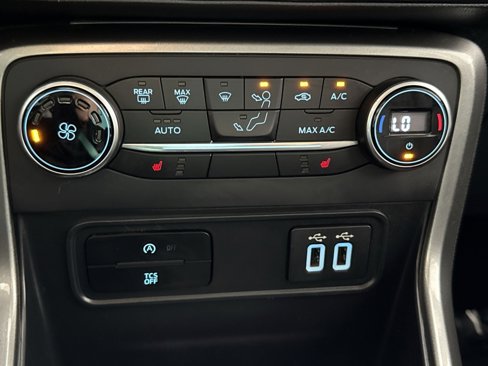 Used 2018 Ford EcoSport SE w/ SE Convenience Package image 21