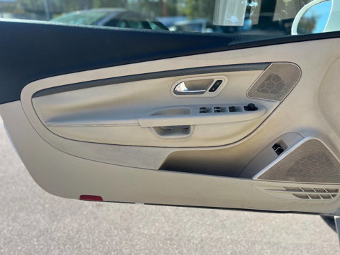 Used 2007 Volkswagen Eos 2.0T image 11