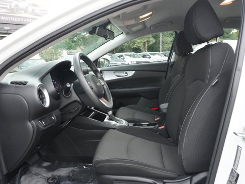 Used 2023 Kia Forte LXS image 25