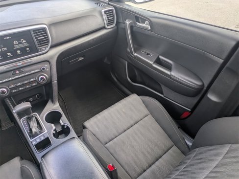 Used 2021 Kia Sportage LX image 17