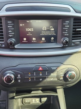 Used 2019 Kia Sorento L image 21