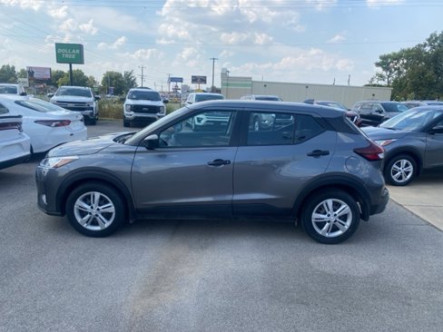Used 2024 Nissan Kicks S image 3
