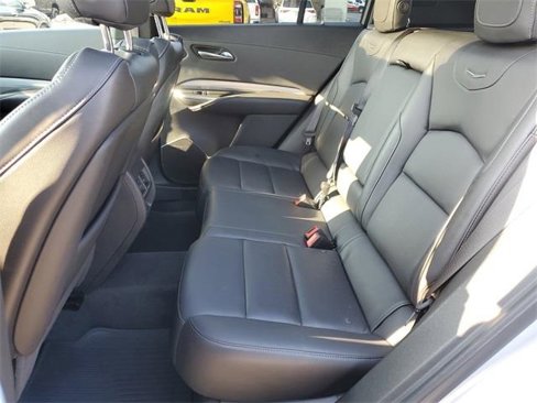 Used 2021 Cadillac XT4 Premium Luxury image 11