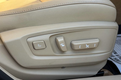 Used 2013 Lexus ES 350 image 12