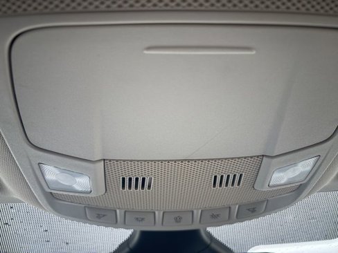 Used 2022 Ford Edge Titanium image 35
