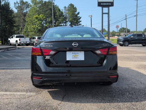Used 2024 Nissan Altima 2.5 SV image 4