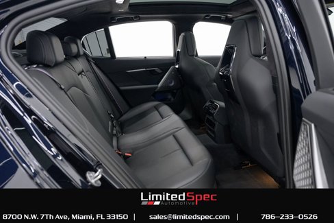 Used 2025 BMW M5 image 44