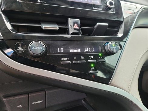 Used 2023 Toyota Camry LE image 21