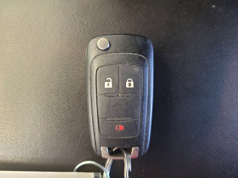 Used 2017 Chevrolet Equinox LS image 32