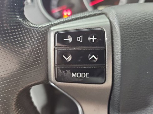 Used 2012 Toyota Tacoma PreRunner image 15