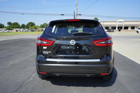 Used 2020 Nissan Rogue Sport S w/ Appearance Package image 4