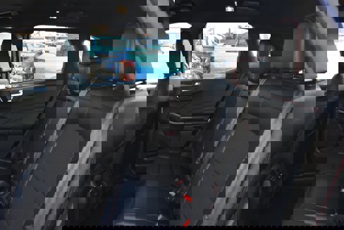 New 2025 Ford Escape ST-Line w/ Cold Weather Package image 17