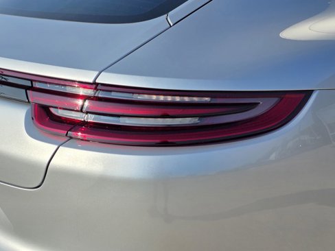 Certified 2018 Porsche Panamera 4 w/ Premium Package Plus image 12
