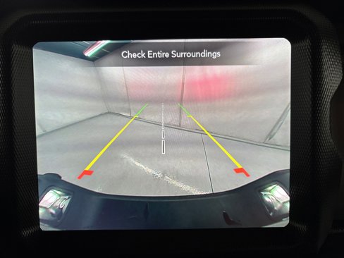 Used 2021 Jeep Gladiator Willys image 25