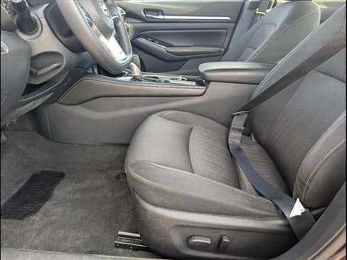 Used 2023 Nissan Altima 2.5 SV image 11