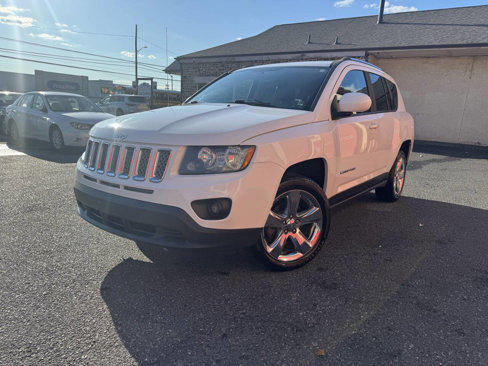 Used 2014 Jeep Compass Latitude image 2