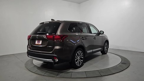 Used 2017 Mitsubishi Outlander ES image 5