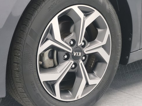 Used 2019 Kia Forte LXS image 31