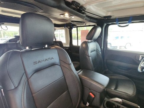 Certified 2021 Jeep Wrangler Unlimited Sahara w/ Cold Weather Group image 30
