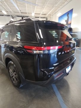 Used 2022 Nissan Pathfinder SV image 45