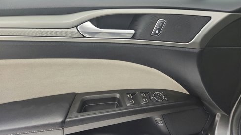 Used 2018 Ford Fusion S image 22