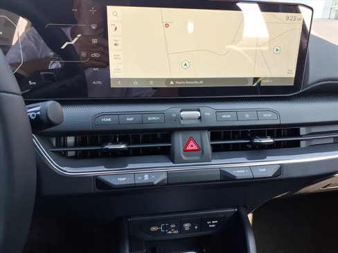 New 2025 Kia K4 GT-Line image 17