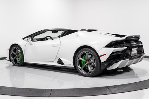 Used 2022 Lamborghini Huracan EVO image 5