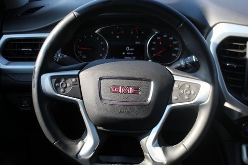 Used 2023 GMC Acadia SLT image 13