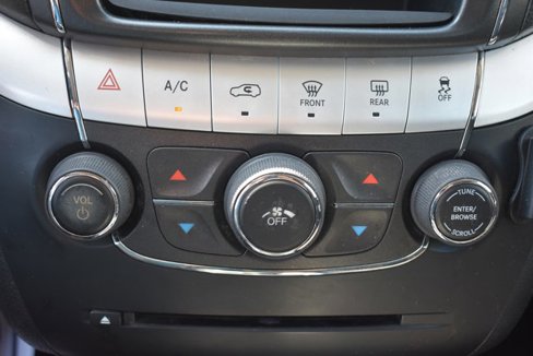 Used 2014 Dodge Journey SE w/ Flexible Seating Group image 25