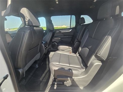 New 2025 GMC Acadia Elevation w/ Elevation Premium Package image 19