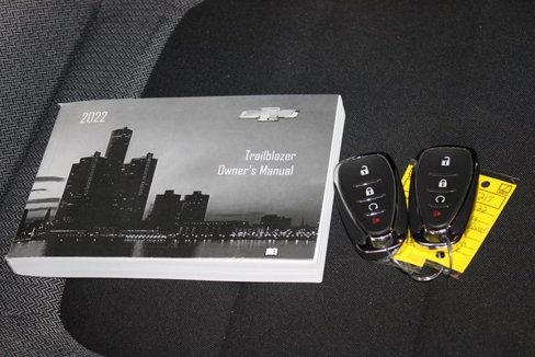 Used 2022 Chevrolet TrailBlazer LT image 28