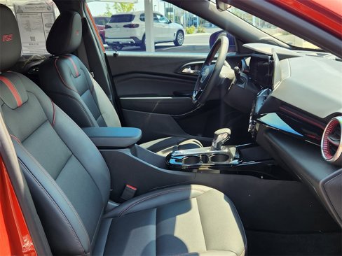Used 2024 Chevrolet Trax RS w/ Driver Confidence Package image 18