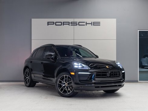 Used 2025 Porsche Macan image 9