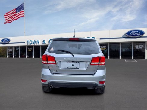 Used 2019 Dodge Journey GT image 4