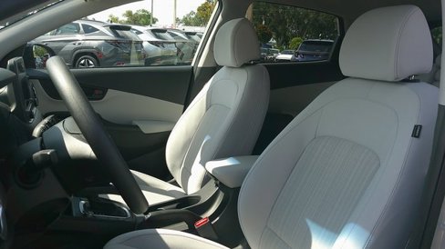 Certified 2023 Hyundai Kona SEL image 5