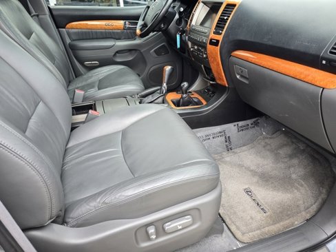 Used 2004 Lexus GX 470 image 31
