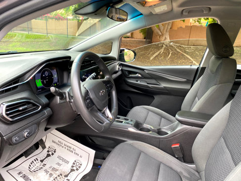 Used 2023 Chevrolet Bolt LT image 31