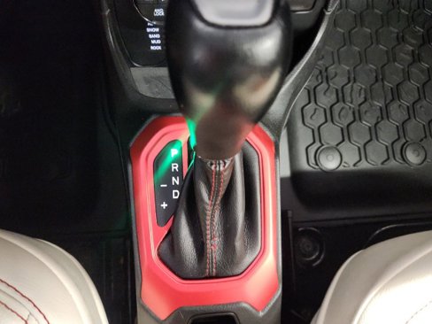 Used 2015 Jeep Renegade Trailhawk image 17