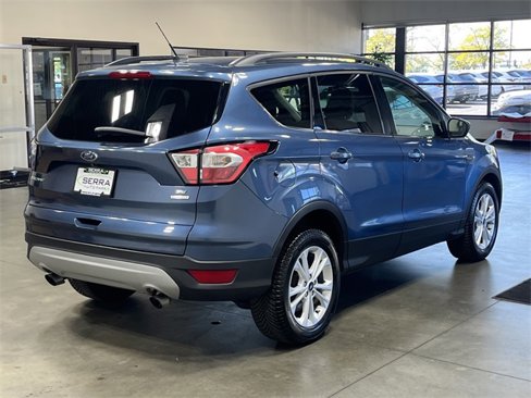 Used 2018 Ford Escape SE image 4