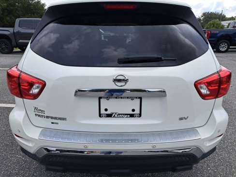 Used 2017 Nissan Pathfinder SV w/ Cargo Package image 11