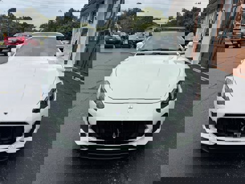 Used 2018 Maserati GranTurismo MC image 41