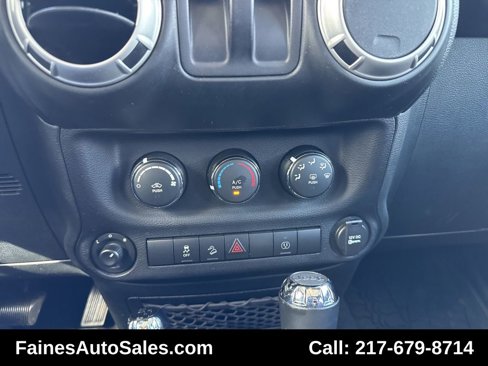 Used 2016 Jeep Wrangler Rubicon w/ Power Convenience Group image 68